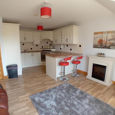 The Red Door Townhouse Apartment Ardara Luaran gambar